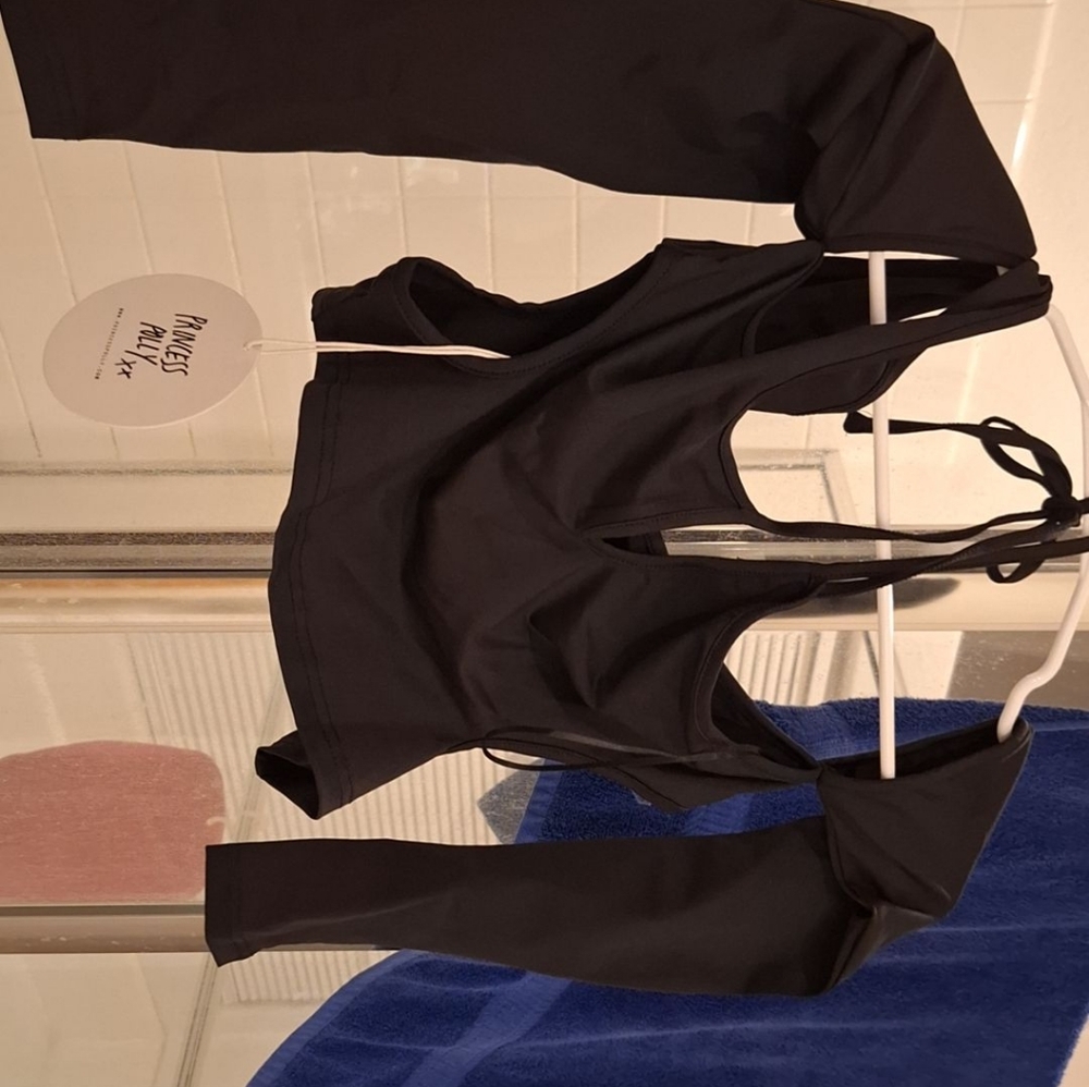 Princess Polly - Picture 3 of 3